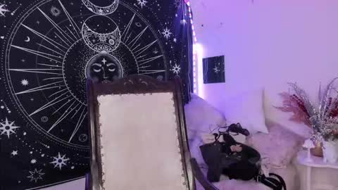 Eva  online show from 02/18/26, 08:54