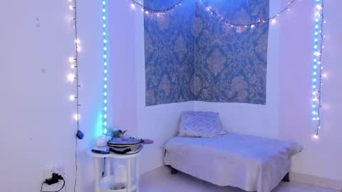 Eva  online show from 04/11/26, 10:19