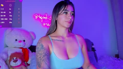 Eva Shinee online show from 10/07/25, 10:56