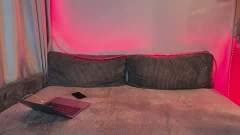 eva_simon__ online show from 04/25/26, 01:41