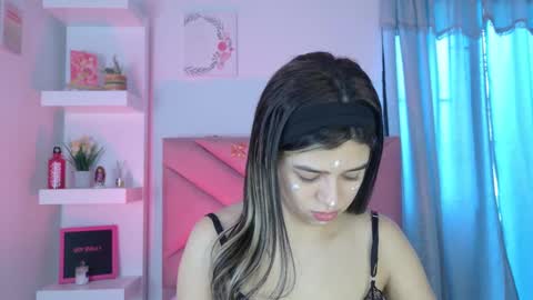 Eva Sin online show from 10/04/25, 12:25