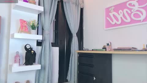 Eva Sin online show from 11/20/25, 11:15