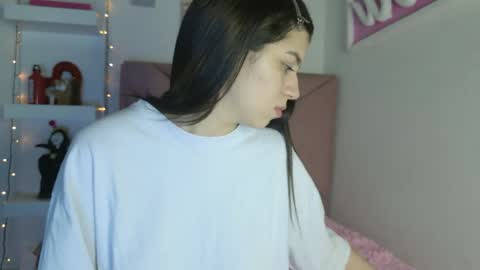 Eva Sin online show from 04/01/26, 12:44