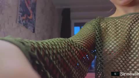 Hi there i am Eva and i wish create a nice community with you so join my Ticket Show for more pleasure online show from 10/27/25, 01:26