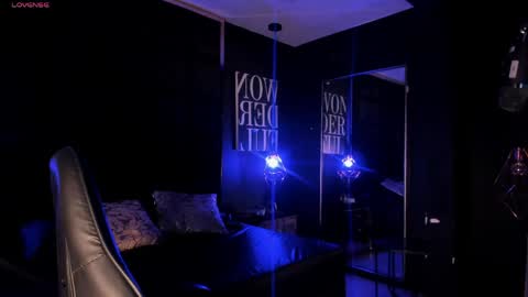 MISS EVY online show from 04/21/26, 04:19