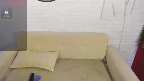 Hi Im Eva new here online show from 11/29/25, 03:48