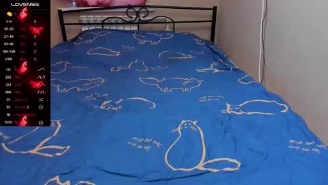 Eva online show from 10/26/25, 12:44