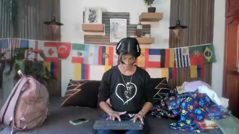 Snapshot of evaa_campbell chatting on 06/22/26, 01:19 Eva online show from 06/22/26, 01:19
