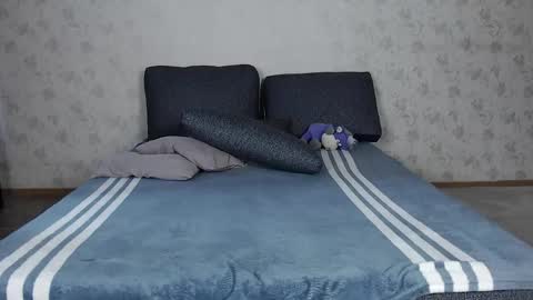 Snapshot of evaa_love_ chatting on 05/28/26, 09:39 Eva online show from 05/28/26, 09:39
