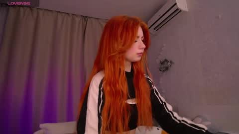 Snapshot of evaa_moonn_ chatting on 01/20/25, 08:52 Eva online show from 01/20/25, 08:52