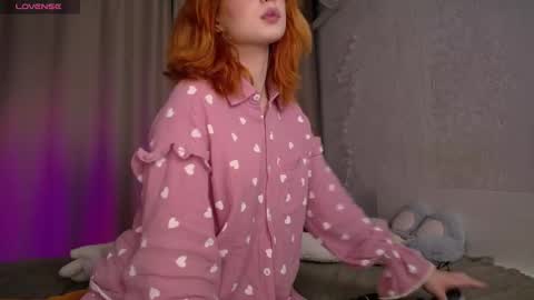 Snapshot of evaa_moonn_ chatting on 09/12/25, 11:59 Eva online show from 09/12/25, 11:59