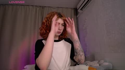 Snapshot of evaa_moonn_ chatting on 11/01/25, 06:59 Eva online show from 11/01/25, 06:59