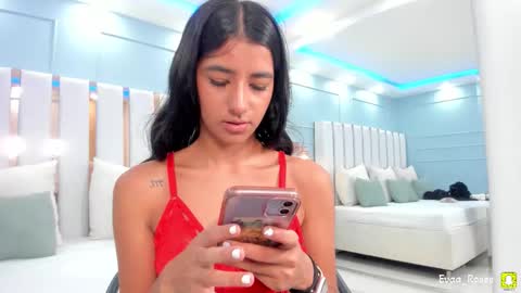 Snapshot of evaa_rose_ chatting on 10/14/25, 09:48 Eva online show from 10/14/25, 09:48