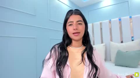 Snapshot of evaa_rose_ chatting on 10/15/25, 09:48 Eva online show from 10/15/25, 09:48