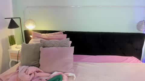 julieth online show from 09/12/25, 12:16