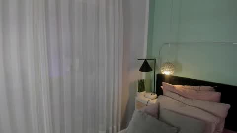 julieth online show from 09/13/25, 11:43