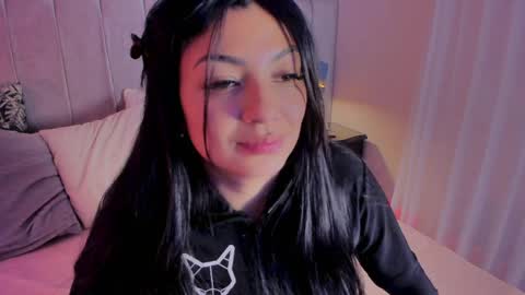 Snapshot of evaa_stevens chatting on 05/21/26, 07:54 julieth online show from 05/21/26, 07:54