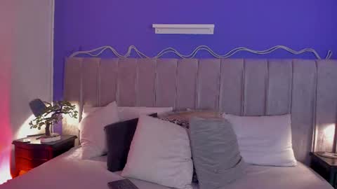Snapshot of evaa_stevens chatting on 06/19/26, 07:39 julieth online show from 06/19/26, 07:39