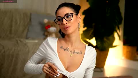 Eva  online show from 01/06/26, 05:11