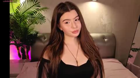 Sophia online show from 04/28/26, 09:36