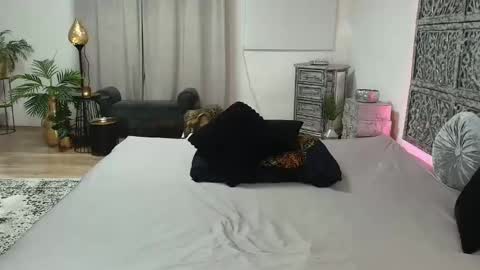 evabarbi online show from 12/16/24, 11:39