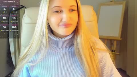 Snapshot of evacadooo chatting on 01/04/25, 02:25 Eva online show from 01/04/25, 02:25