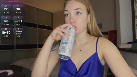 evacarter1 online show from 10/11/25, 06:56