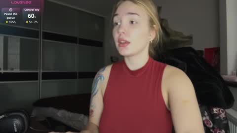 evacarter1 online show from 10/16/25, 07:53