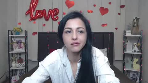 EvaClarkk online show from 05/17/26, 05:09