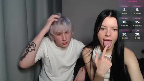 Snapshot of evacris chatting on 10/16/25, 11:50 evacris online show from 10/16/25, 11:50