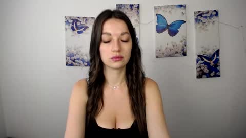 Eva online show from 08/01/26, 12:48