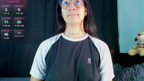 Evah Lee online show from 11/12/25, 03:29