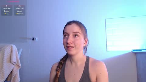 Snapshot of evahailey_ chatting on 02/10/26, 04:16 Eva online show from 02/10/26, 04:16