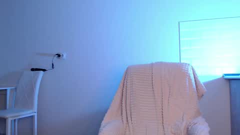 Snapshot of evahailey_ chatting on 02/12/26, 04:07 Eva online show from 02/12/26, 04:07