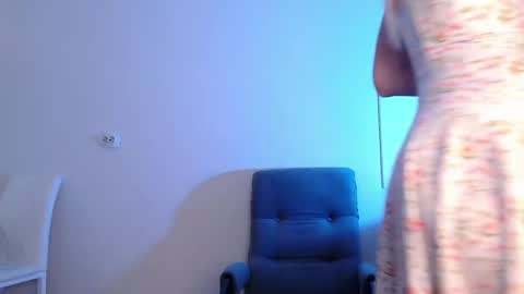 Snapshot of evahailey_ chatting on 05/22/26, 04:08 Eva online show from 05/22/26, 04:08
