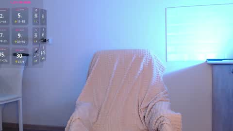 Snapshot of evahailey_ chatting on 07/26/26, 04:31 Eva online show from 07/26/26, 04:31
