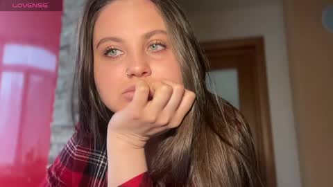 EvaHazard online show from 03/02/25, 01:05