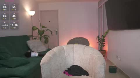 Snapshot of evajacksss_ chatting on 09/25/25, 10:13 evajacksss_ online show from 09/25/25, 10:13