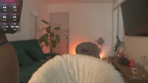 evajacksss_ online show from 06/25/26, 07:07