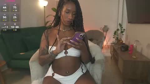 evajacksss_ online show from 07/19/26, 03:05