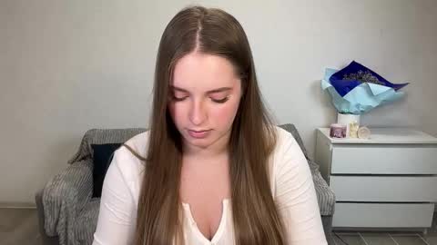 Snapshot of evajuly chatting on 02/06/26, 06:11 Eva online show from 02/06/26, 06:11