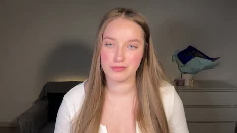 Snapshot of evajuly chatting on 02/28/26, 06:53 Eva online show from 02/28/26, 06:53