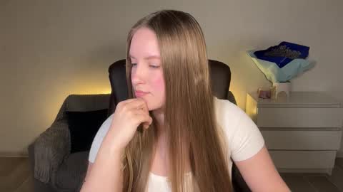 Eva online show from 03/27/26, 05:56