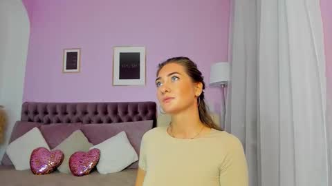 Eva online show from 11/18/25, 05:34