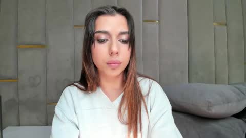 Snapshot of evalims chatting on 09/21/25, 10:06 EVA online show from 09/21/25, 10:06