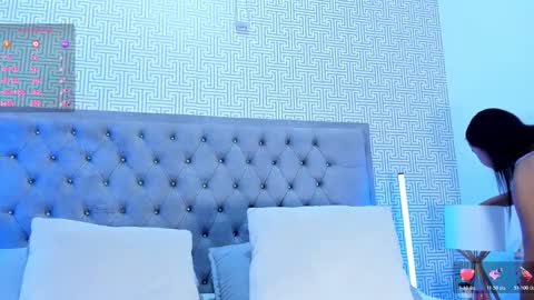 Snapshot of evalunna__ chatting on 11/08/25, 06:51 Eva Luna online show from 11/08/25, 06:51