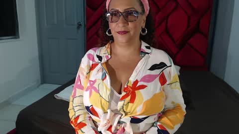 Snapshot of evamills1 chatting on 02/07/25, 07:38 Eva Mills online show from 02/07/25, 07:38