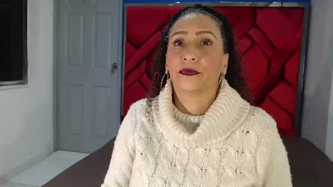 Snapshot of evamills1 chatting on 02/17/25, 03:20 Eva Mills online show from 02/17/25, 03:20