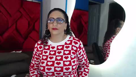 Snapshot of evamills1 chatting on 02/21/25, 08:05 Eva Mills online show from 02/21/25, 08:05