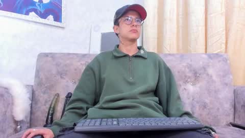 Snapshot of evan_smitt_ chatting on 01/29/25, 12:13 Evan Smitt online show from 01/29/25, 12:13